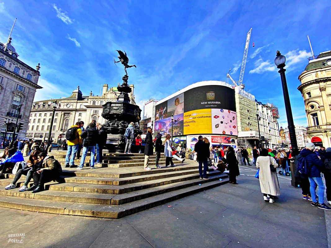 Londyn idealny na city break - Picadilly Circus